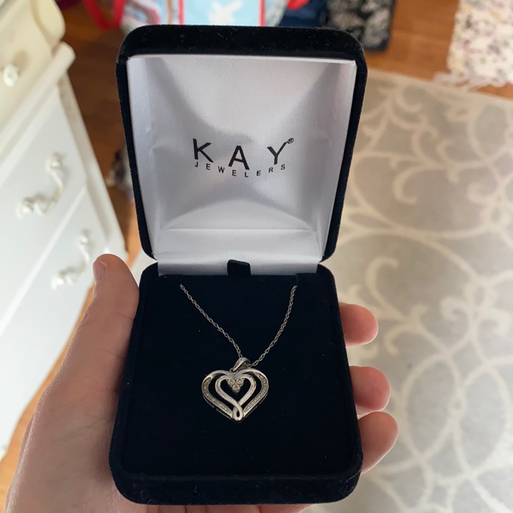Kay jewelers heart necklace